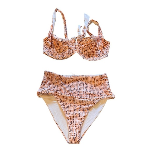 L*Space Camellia Top/Desi High Waist Bottom in Wild Bunch NWT - Picture 2 of 9